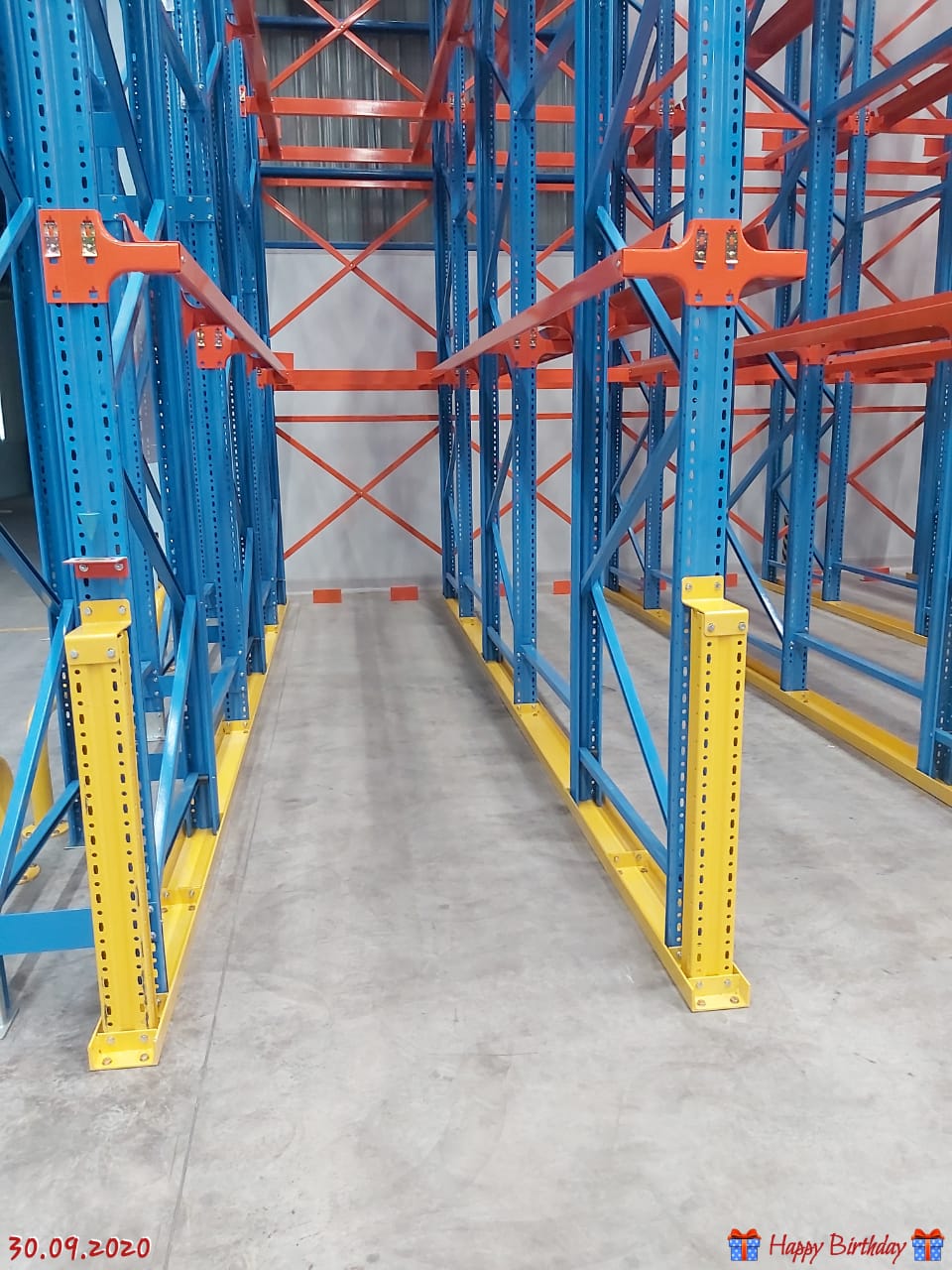 Drive In Gudang Racking Pallet Drive Industri Dalam Sistem Racking Pallet